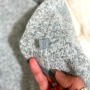 Lululemon athletic grey-white hoodie half zip up XS/XXS